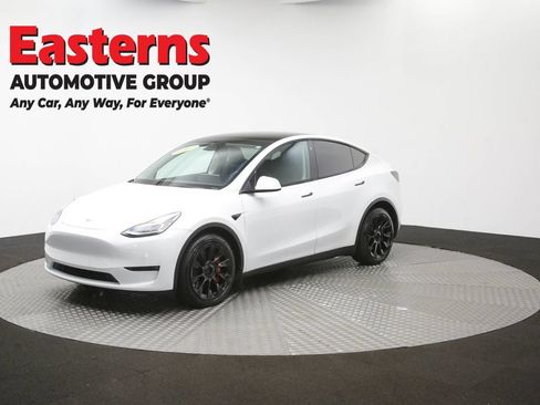 Used 2022 Tesla Model Y Long Range AWD/4WD image 50