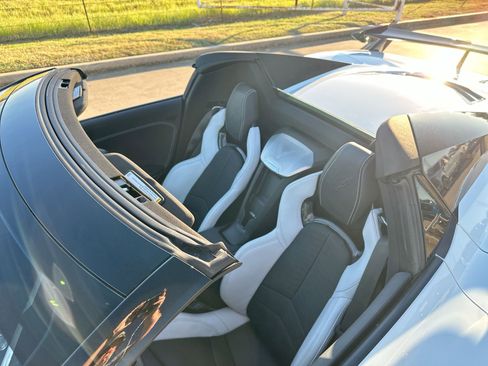 Used 2024 Chevrolet Corvette Stingray Preferred Conv w/ 2LT image 22