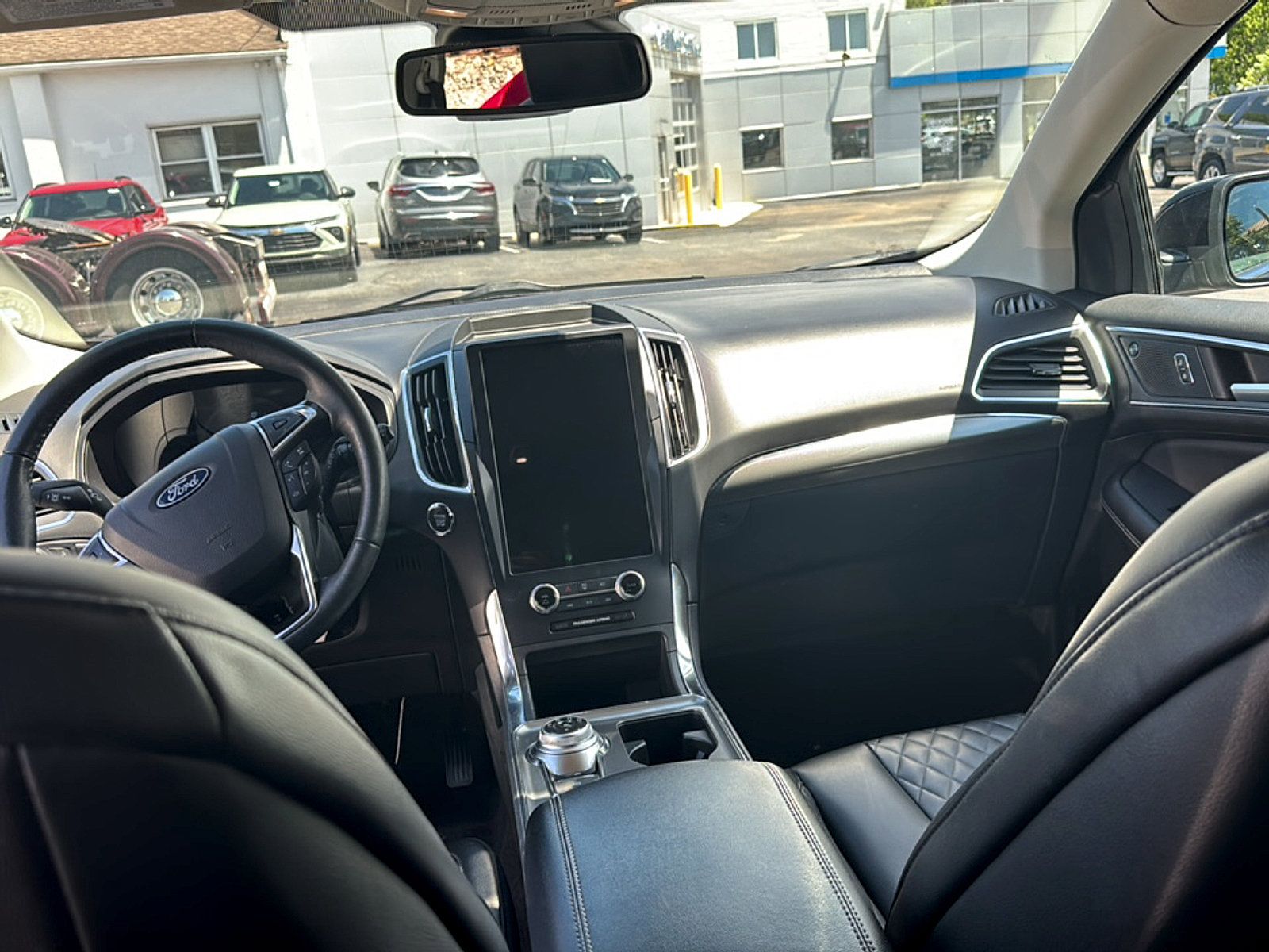 Used 2024 Ford Edge Titanium AWD/4WD image 21