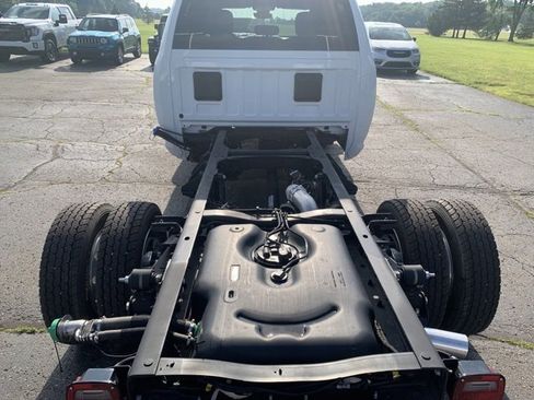 New 2024 RAM 4500 SLT w/ Quick Order Package 2YG SLT image 7