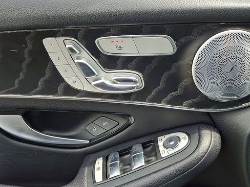 Used 2018 Mercedes-Benz GLC 300 4MATIC image 27