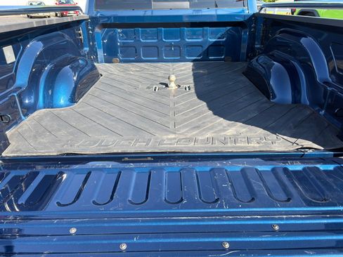 Used 2024 RAM 3500 Tradesman w/ Chrome Appearance Group AWD/4WD image 9