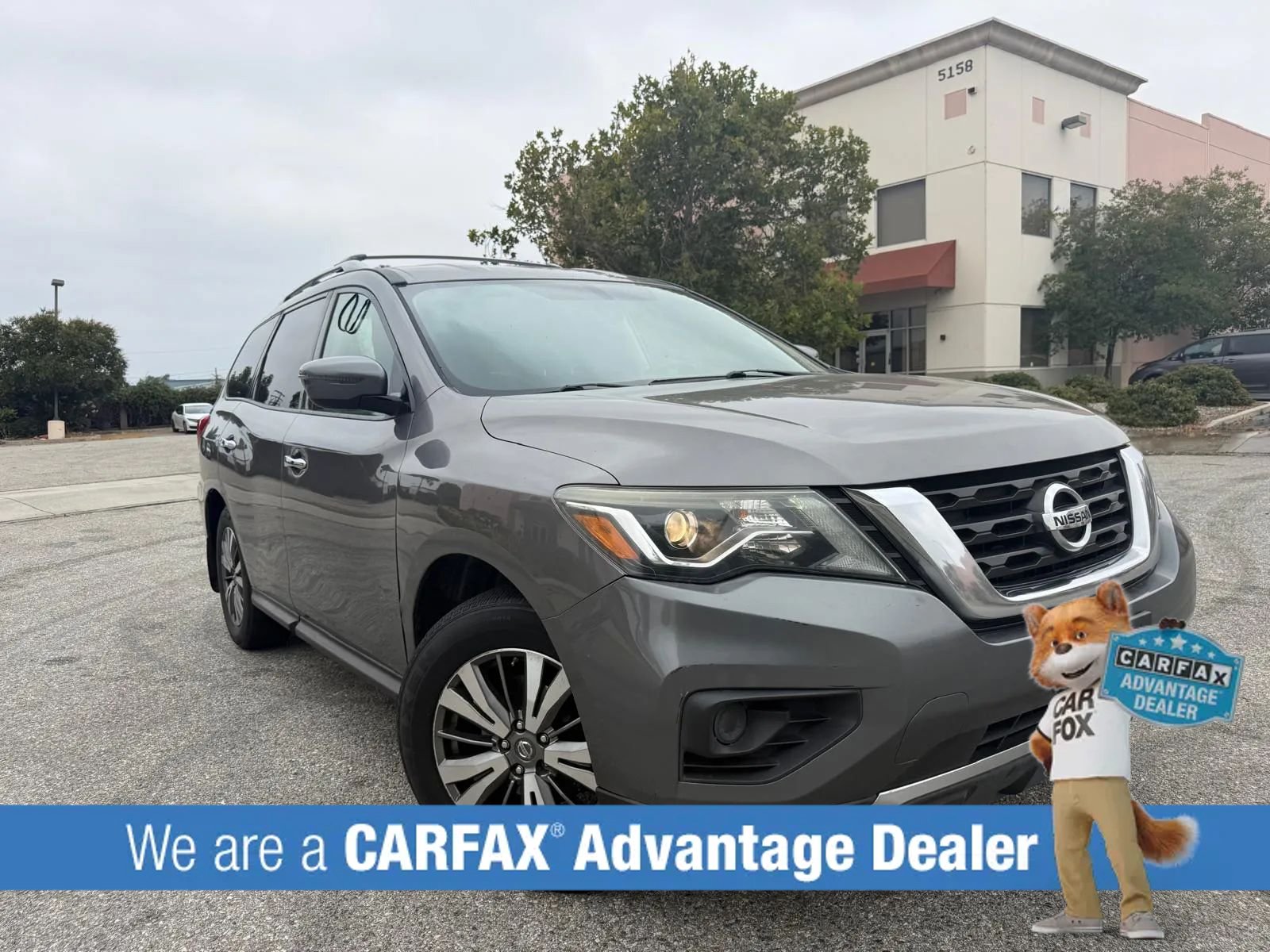 Used 2018 Nissan Pathfinder S FWD image 1