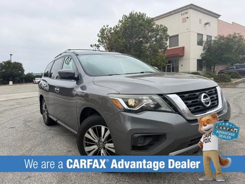 Used 2018 Nissan Pathfinder S FWD image 1