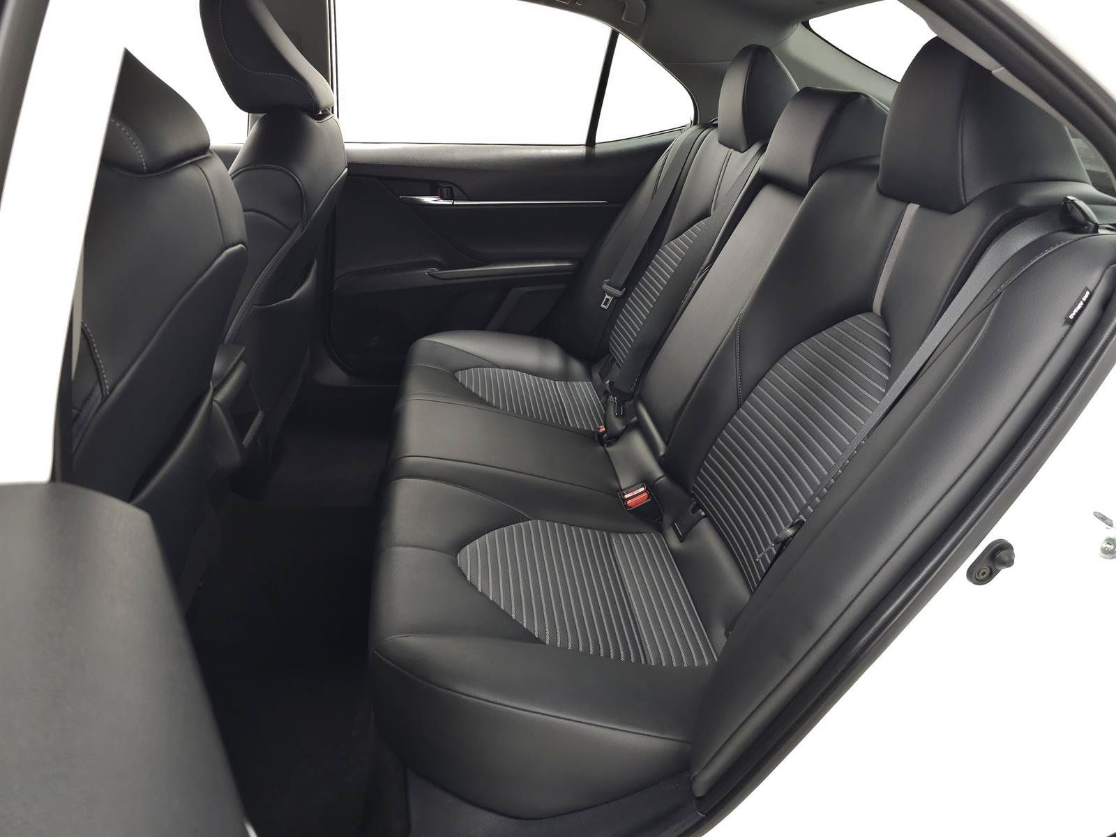 Used 2023 Toyota Camry SE w/ Protection Package (Q2) (TMS) FWD image 26