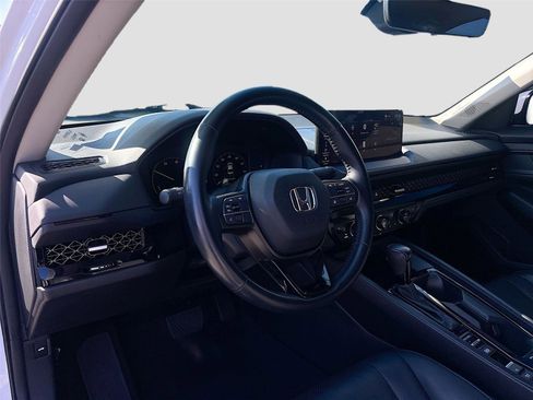 Used 2023 Honda Accord EX-L image 10