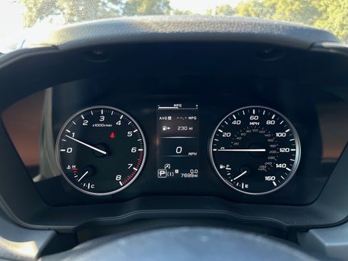 Used 2025 Subaru Crosstrek 2.0i Premium image 18