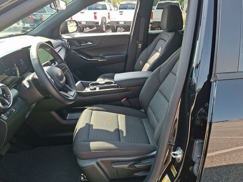 Certified 2026 Chevrolet Equinox LT FWD image 13