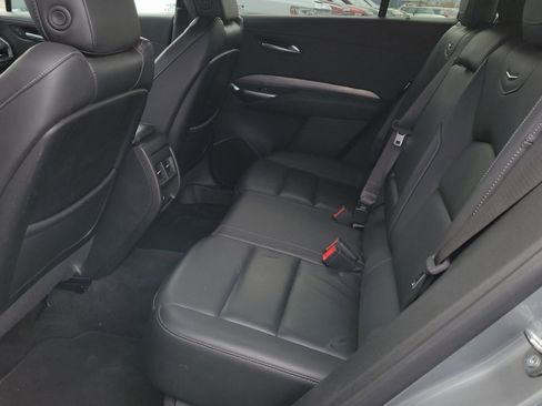 Used 2024 Cadillac XT4 Premium Luxury image 11