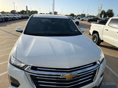Used 2024 Chevrolet Traverse LT FWD image 7