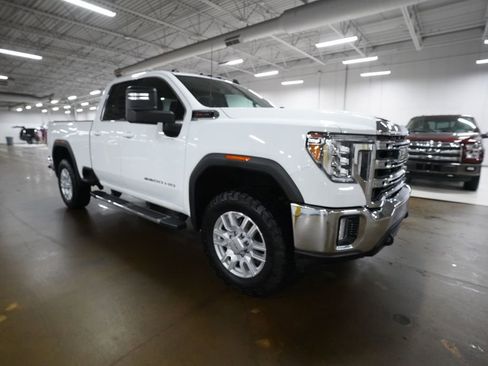Used 2022 GMC Sierra 2500 SLE w/ SLE Value Package; AWD/4WD image 34