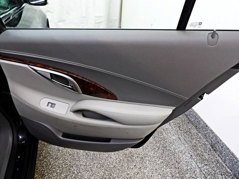 Used 2010 Buick LaCrosse CXL FWD image 12