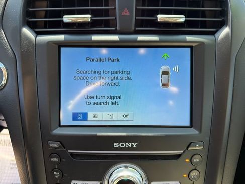 Used 2017 Ford Fusion Energi Titanium FWD image 36