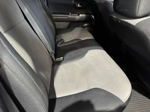 Used 2023 Toyota Tacoma TRD Off-Road w/ Technology Package image 8