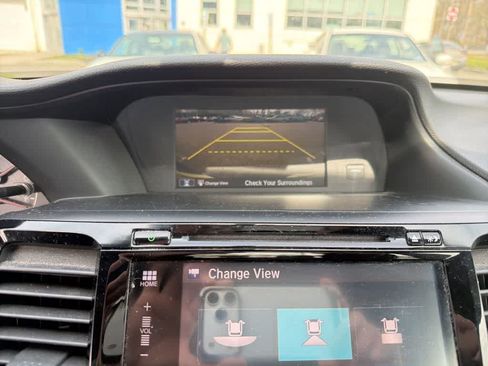 Used 2016 Honda Accord EX-L image 10