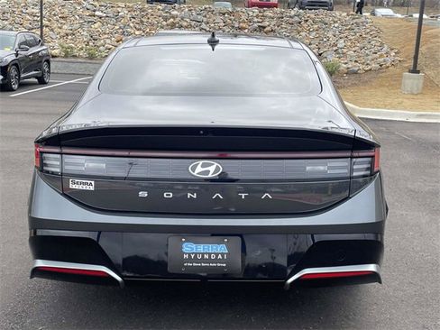 Certified 2024 Hyundai Sonata SEL w/ Convenience Package image 3