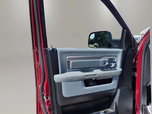 Used 2018 RAM 3500 Big Horn AWD/4WD image 25