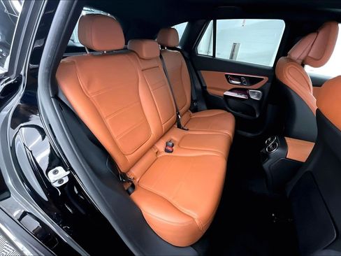 Certified 2023 Mercedes-Benz GLC 300 image 17