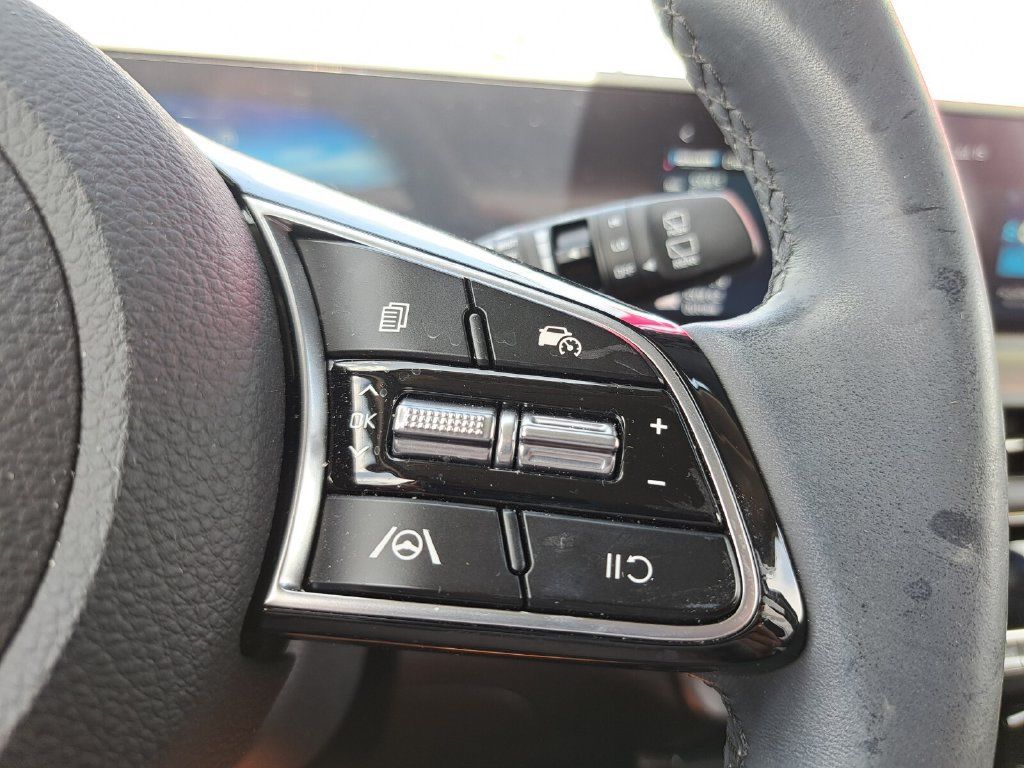 Used 2024 Kia Seltos S FWD image 11