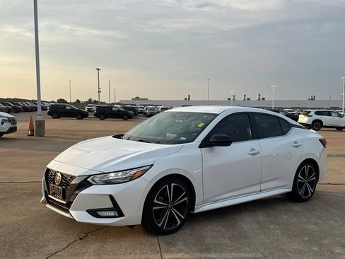 Used 2021 Nissan Sentra SR FWD image 10