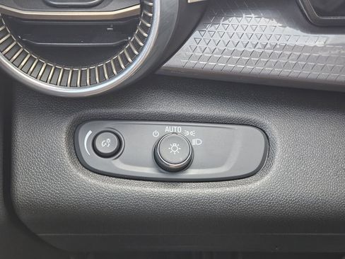 Certified 2025 Chevrolet Trax ACTIV w/ Driver Confidence Package image 23