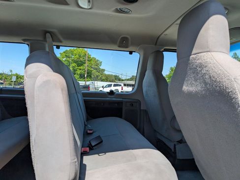 Used 2013 Ford E-350 and Econoline 350 XLT RWD image 22