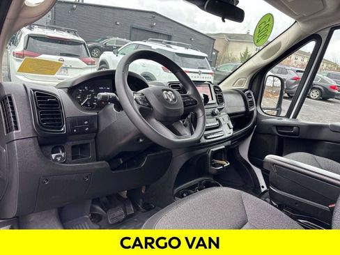 Used 2025 RAM ProMaster 2500 w/ U-Haul Equipment Group FWD image 7