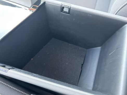 Used 2025 Hyundai Elantra SEL image 30