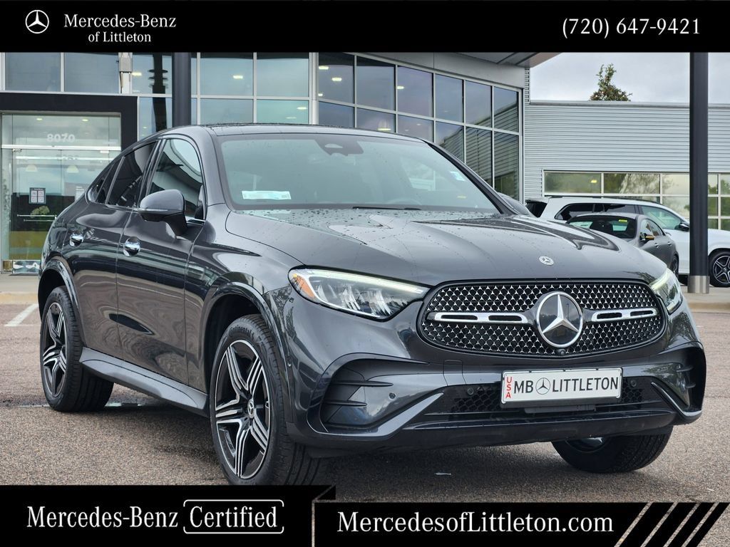 Certified 2025 Mercedes-Benz GLC 300 4MATIC image 3