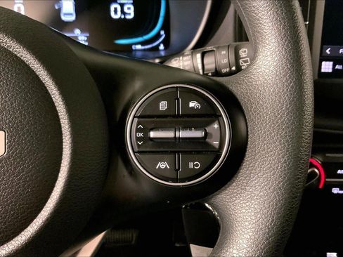 Certified 2025 Kia Soul LX w/ LX Technology Package image 19