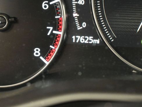 Used 2024 MAZDA CX-30 AWD 2.5 S w/ Select Sport Pkg image 32