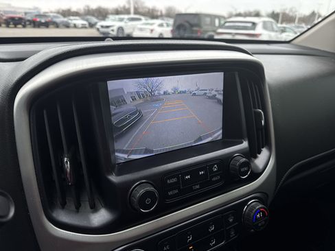 Used 2015 GMC Canyon SLT w/ Driver Alert Package image 15