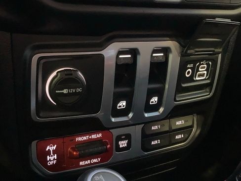 Used 2018 Jeep Wrangler Rubicon image 24