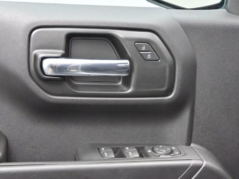 Used 2025 Chevrolet Silverado 1500 Custom w/ Turbomax Blackout Package AWD/4WD image 10