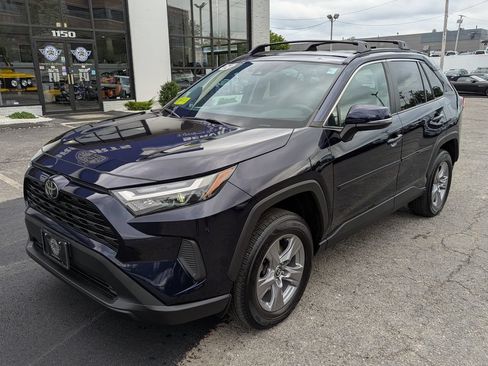 Used 2022 Toyota RAV4 XLE w/ Convenience Package AWD/4WD image 2