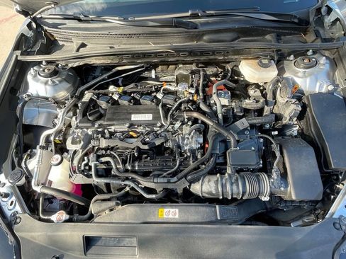 Used 2025 Toyota Camry LE FWD image 28