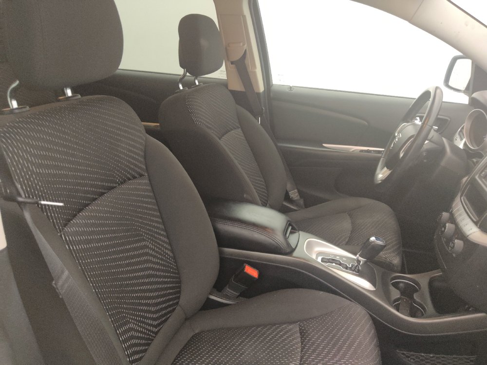Used 2017 Dodge Journey SE w/ Flexible Seating Group FWD image 21