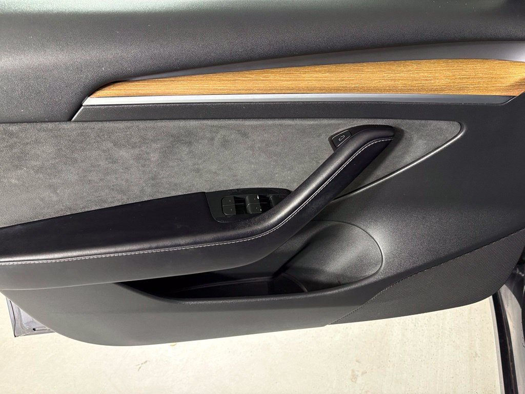 Used 2023 Tesla Model 3 Standard Range RWD image 13