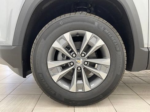 New 2026 Chevrolet Equinox LT AWD/4WD image 7