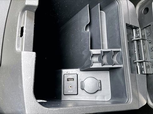 Used 2015 Nissan Xterra PRO-4X w/ Nevada Tow Package image 16