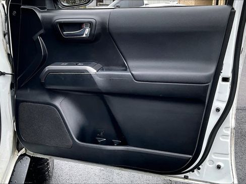 Certified 2021 Toyota Tacoma TRD Sport image 20