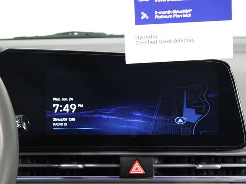 Certified 2024 Hyundai Elantra SEL w/ Convenience Package FWD image 9