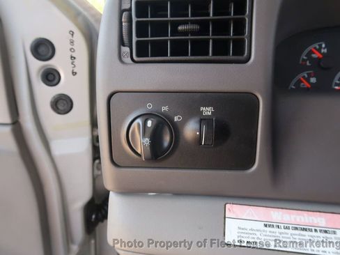 Used 1999 Ford F350 2WD Crew Cab DRW Super Duty image 31