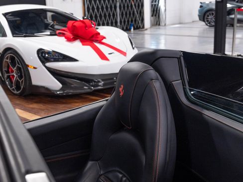 Used 2016 Ferrari 488 Spider RWD image 78