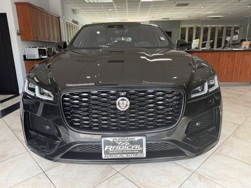 Used 2021 Jaguar F-PACE S image 2