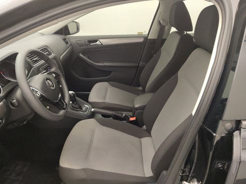 Used 2018 Volkswagen Jetta S w/ Cold Weather Package FWD image 17