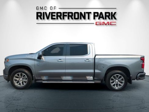 Used 2021 Chevrolet Silverado 1500 High Country w/ Technology Package AWD/4WD image 6