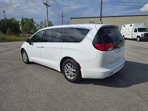 Used 2024 Chrysler Voyager LX FWD image 6