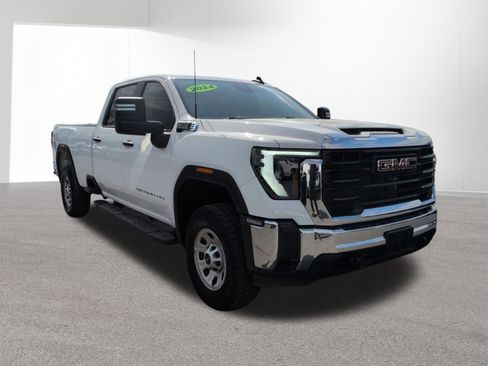 Used 2024 GMC Sierra 3500 Pro image 3