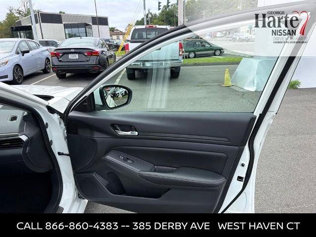 Certified 2025 Nissan Altima 2.5 SV w/ SV Special Edition Package AWD/4WD image 30